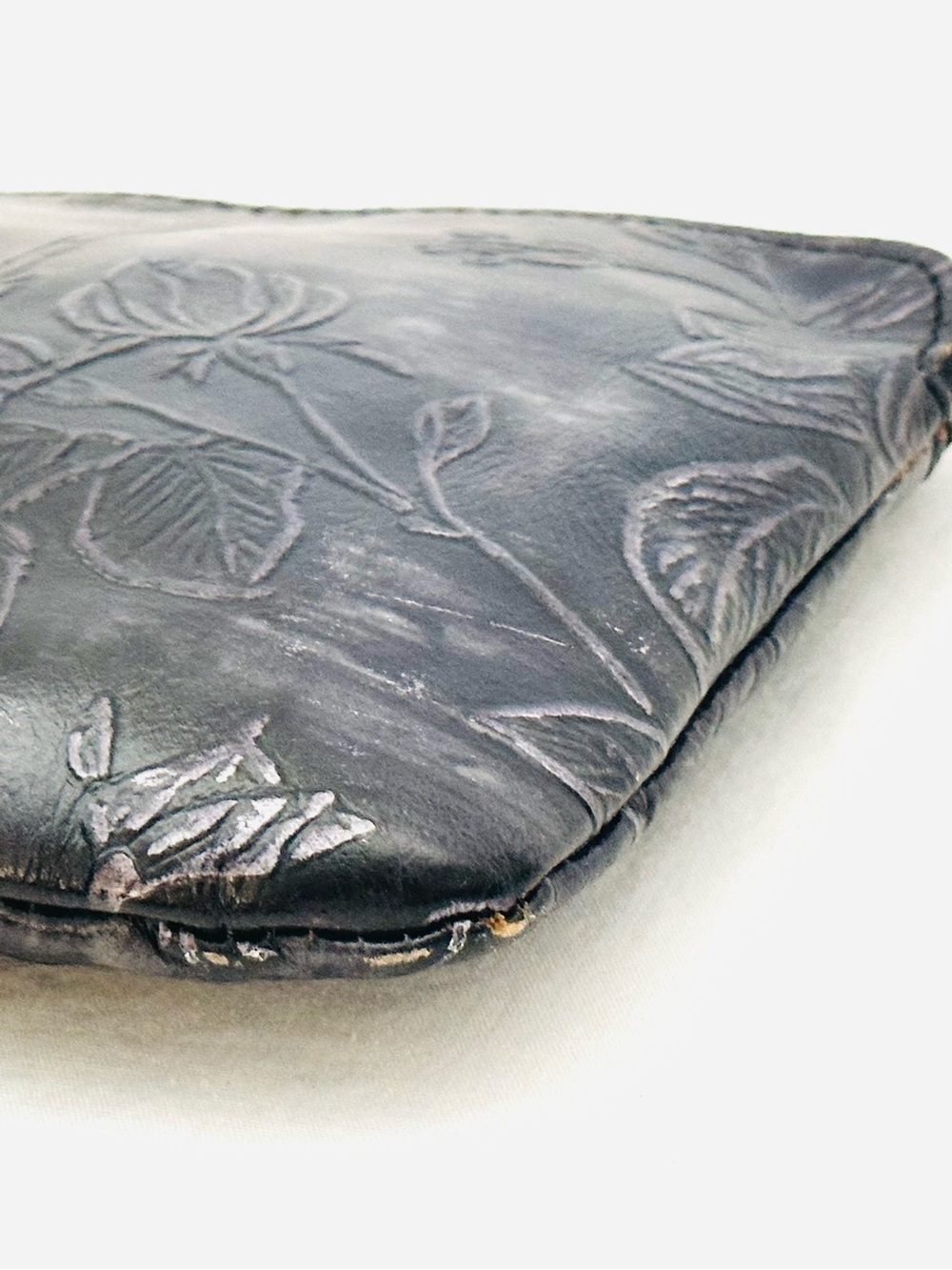Patricia Nash Cassini Embossed Wristlet in Distressed Black Leather w/ Silver - Picture 9 of 11